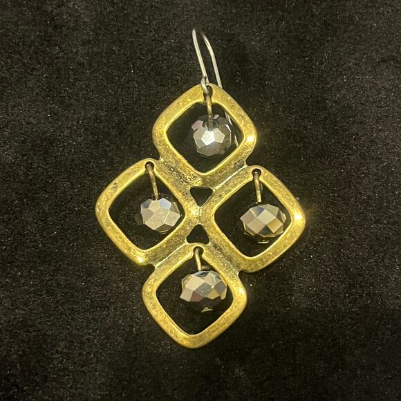 Elegant Bronze and Black Bead Chandelier Earrings - Picture 4 of 4